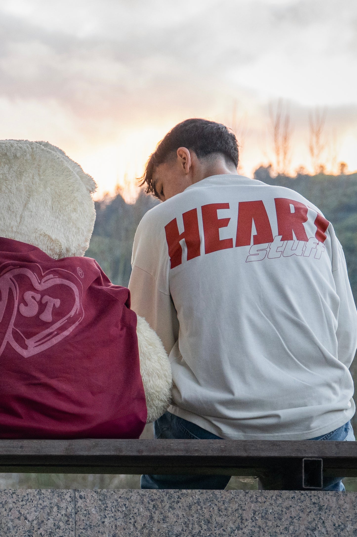 HEARTBREAKER TEE BEIGE