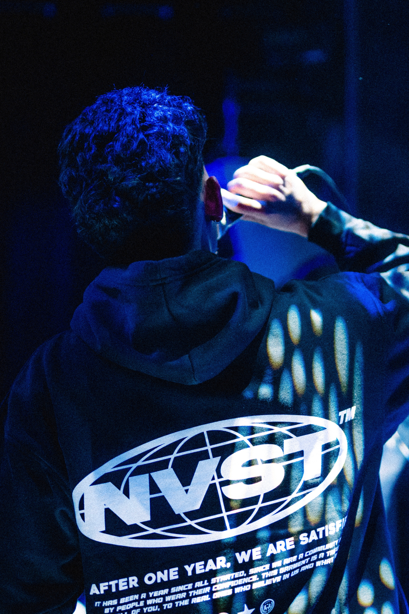 TRIBUTE HOODIE BLACK