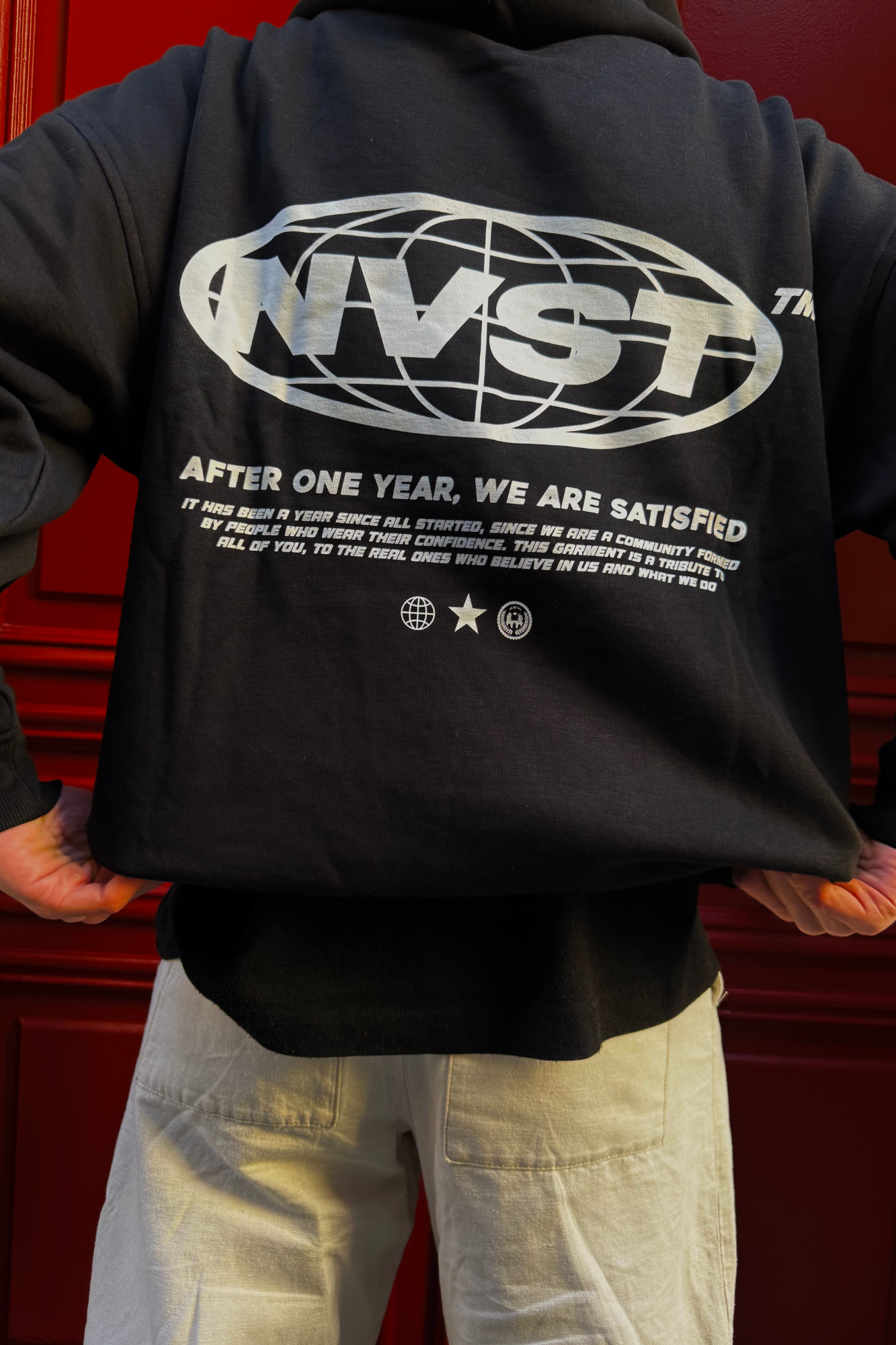 TRIBUTE HOODIE BLACK