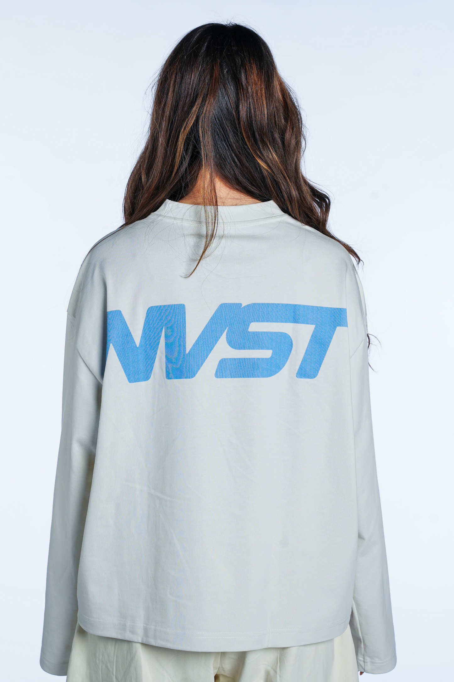 WHITE LONGSLEEVE REGULAR FIT CONFIDENCE