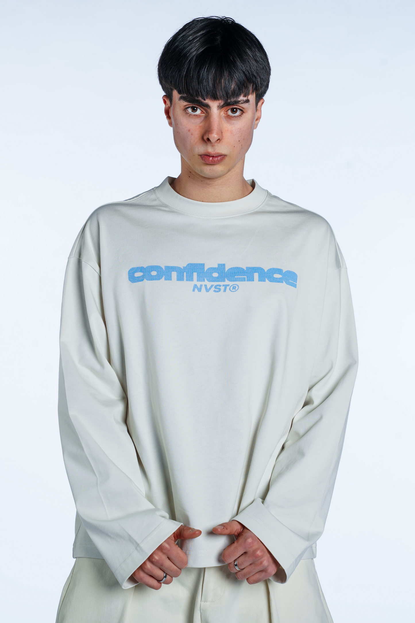 WHITE LONGSLEEVE REGULAR FIT CONFIDENCE