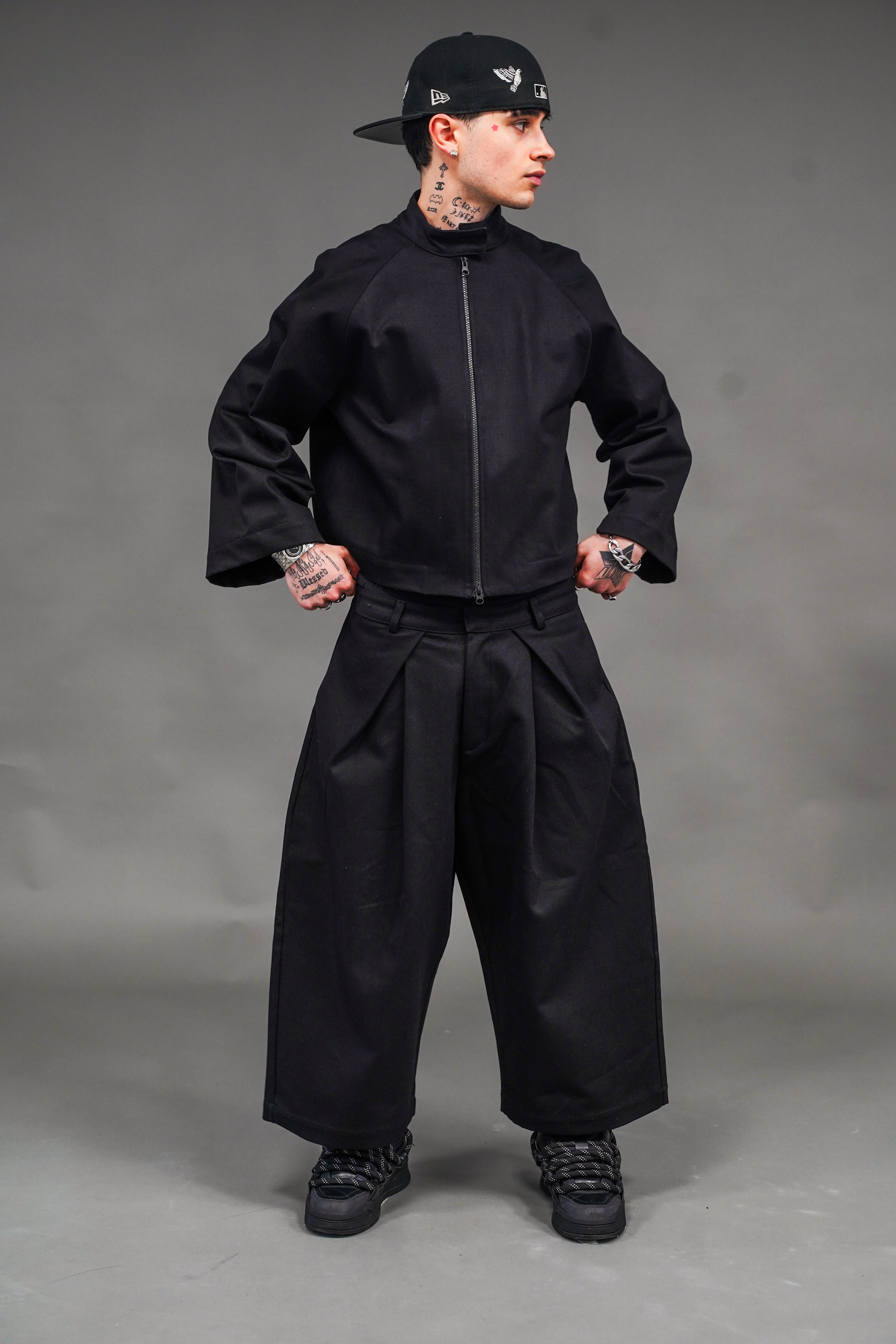 BLACK BAGGY PLEATED PANTS - ENXEBRE BY NVST®