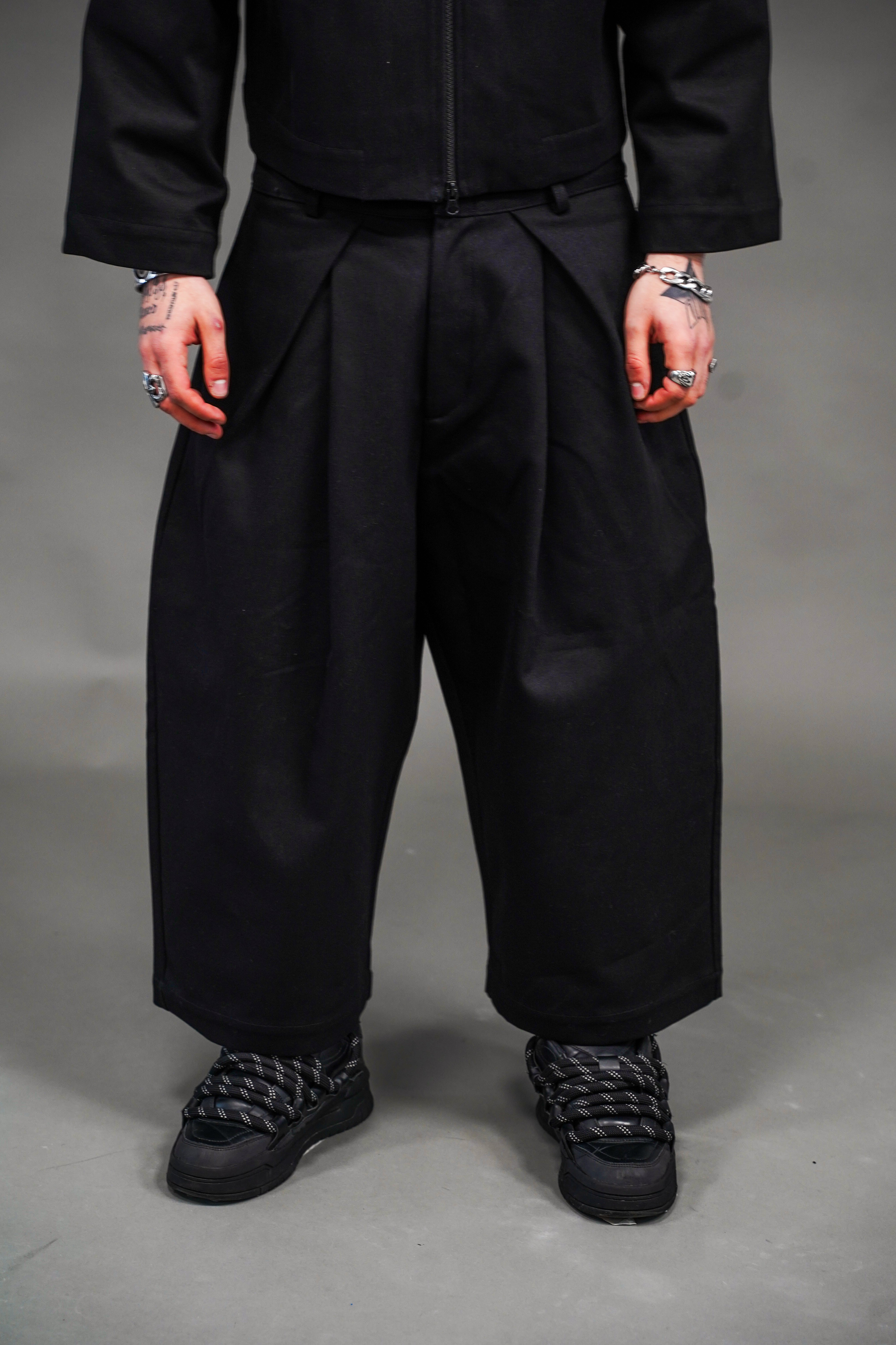 BLACK BAGGY PLEATED PANTS - ENXEBRE BY NVST®