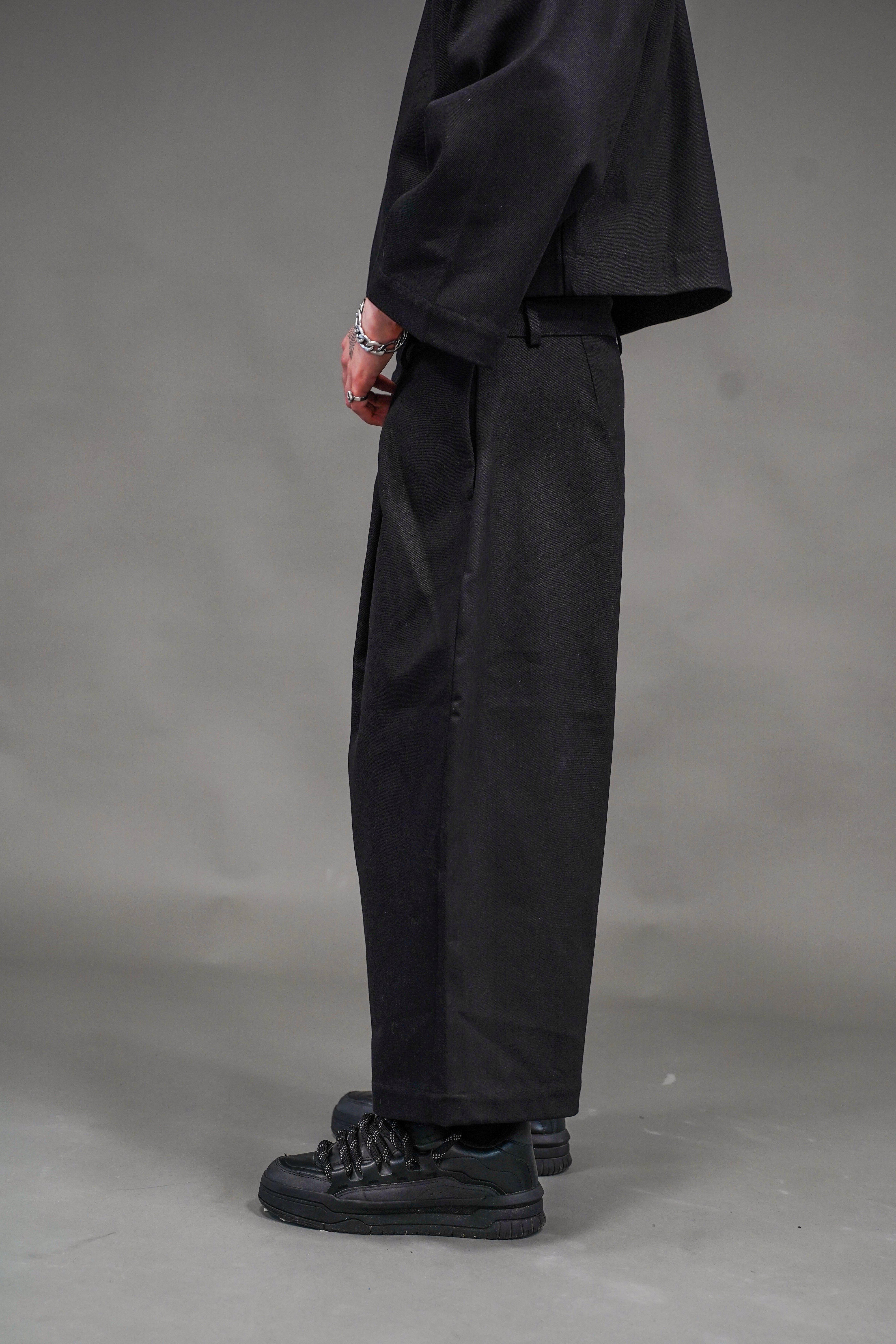 BLACK BAGGY PLEATED PANTS - ENXEBRE BY NVST®